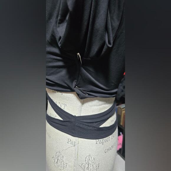 Darker Wavs Warp Long Sleeve Wrap Top Possible SAMPLE - Picture 3 of 3